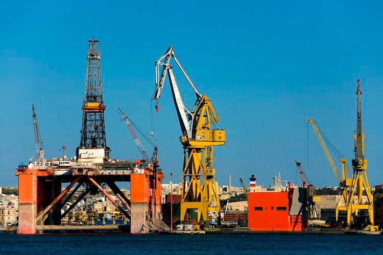 WTI recorta pérdidas y recupera el nivel $40.00 y por encima