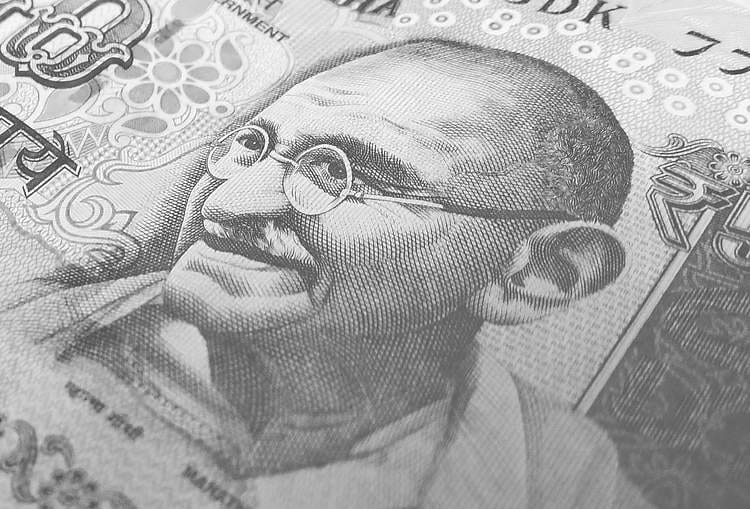USD/INR Análisis del Precio: Se consolida en un rango alrededor de 74.50 