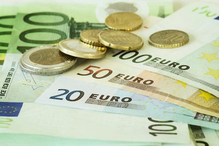 EUR/USD se mantiene negativo en el día, todavía por encima de 1.1800