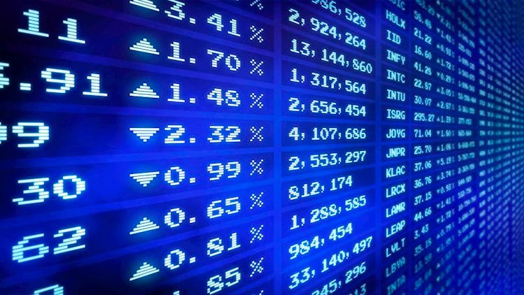 El índice S&P 500 abre al alza respaldado por acciones tecnológicas