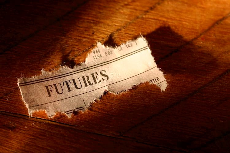 Fuertes cambios en los mercados de forex y futuros