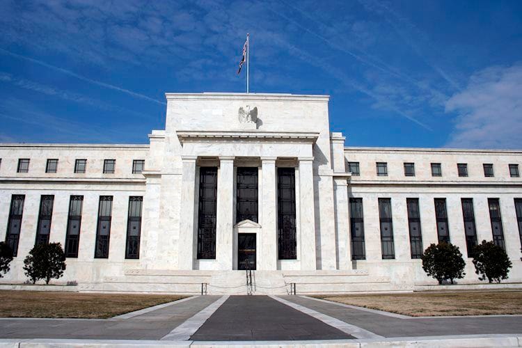 Forex Hoy: La Fed impulsa los mercados bursátiles y empuja al dólar a la baja, el foco está en las solicitudes de desempleo y el discurso de Powell
