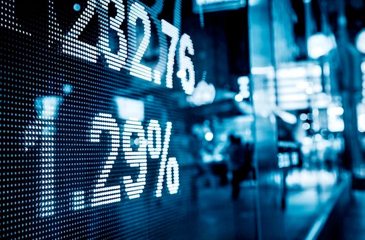 El Dow Jones, Nasdaq 100 y S&P 500 abren mixtos tras un PIB de Estados Unidos decepcionante