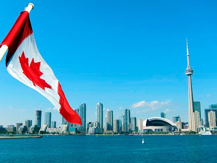 Canadá: Empleos aumentan en 10.100 en noviembre, trabajos a tiempo completo saltan en 50.700