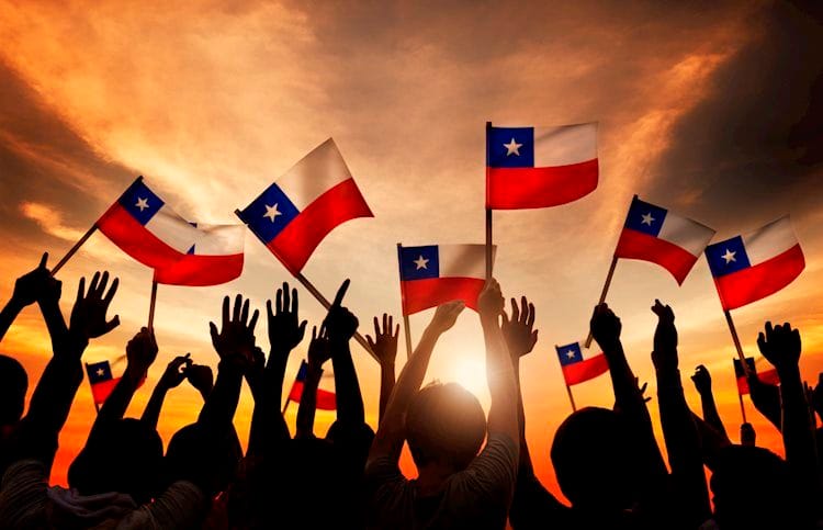 Precio del Dólar hoy miércoles 15 de mayo: El Peso chileno sigue apreciándose tras datos de inflación en EE.UU