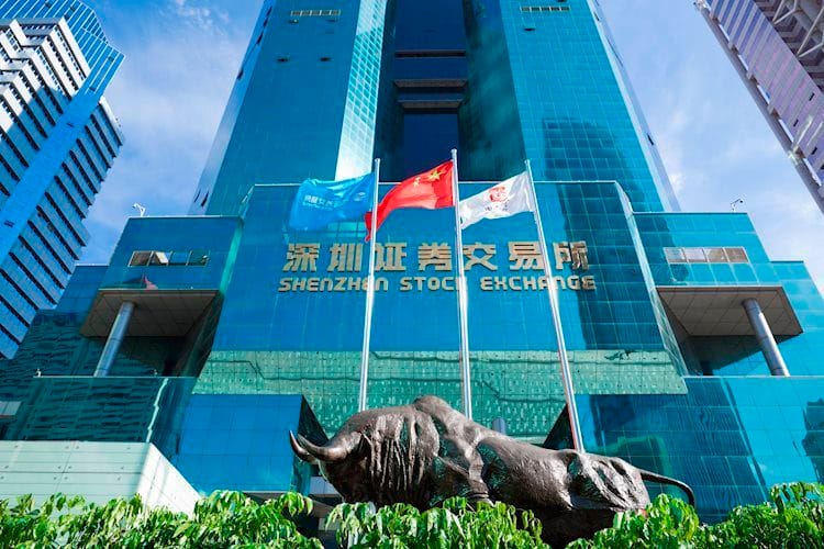China: Las infecciones por Covid alcanzan un récord mientras la perspectiva económica se oscurece