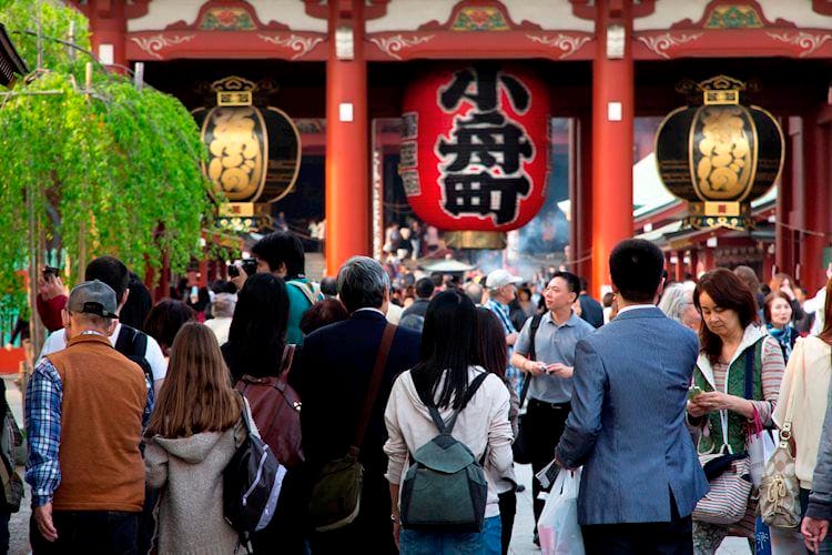 El Gobierno japonés eleva su opinión sobre la economía por primera vez en diez meses