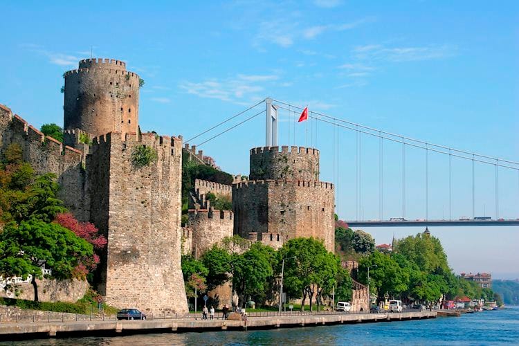 Turquía: Banco central deja tasa de interés de referencia sin cambios en 14%