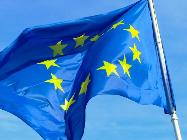 Los PMI de servicios de Alemania y la Eurozona mejoran en octubre pero se mantienen dentro de los niveles más bajos del año
