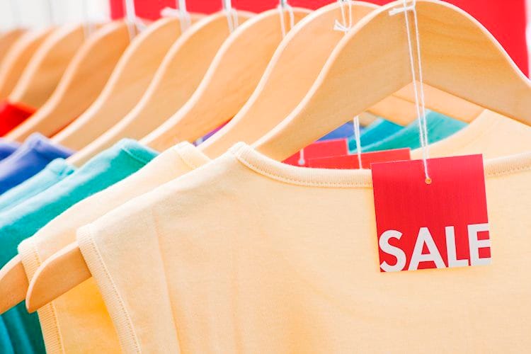 Reino Unido: Las ventas minoristas suben un 0.5% mensual en abril frente al 0.3% esperado