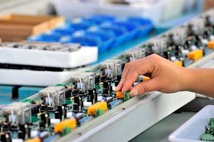 EE.UU.: La producción industrial decepciona con una caída del 1.3% en septiembre
