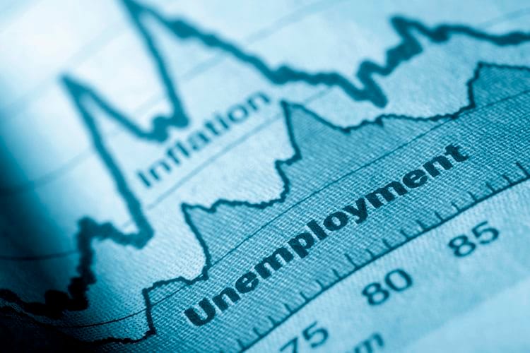 La tasa de desempleo del Reino Unido sube al 4,3% en el trimestre hasta septiembre frente al 4,1% previsto