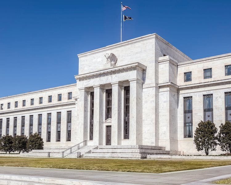 La Fed duda, el Dólar no cede