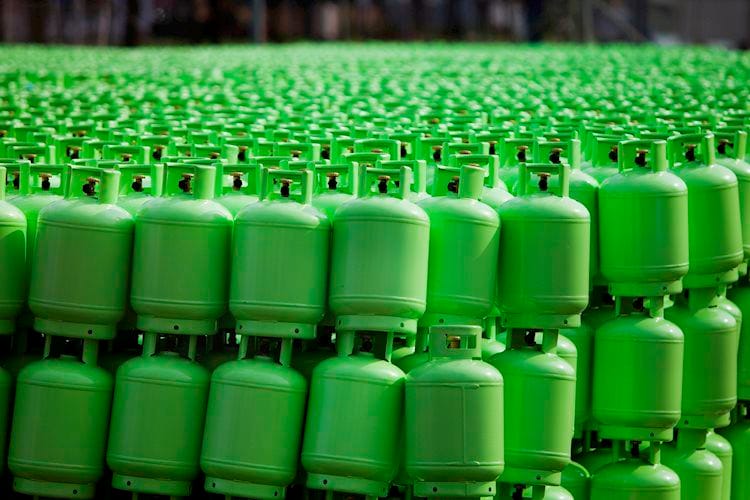 El Gas natural sube mientras Europa discute mantener los flujos rusos a través de Ucrania