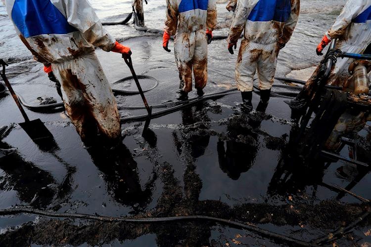 El WTI recorta ganancias para probar la zona de 24$