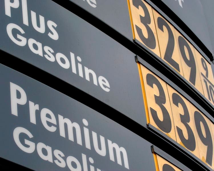 WTI logra superar la media móvil de 200 días aumentando su recuperación