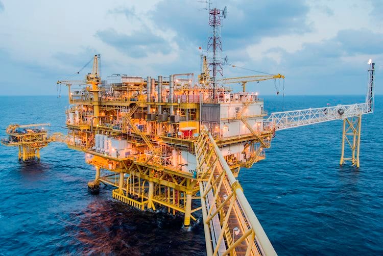Petróleo: WTI regresa para otra prueba a importante zona de resistencia