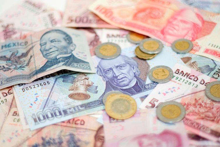 USD/MXN se mantiene debajo de 19.50, convalida modesta caída semanal