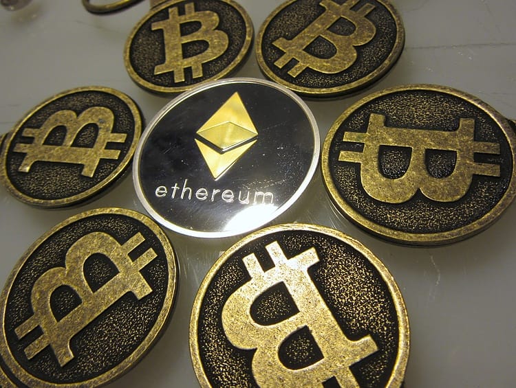 Ethereum análisis técnico: Se dirige hacia un cierre diario por debajo del nivel de 200$, posible catástrofe