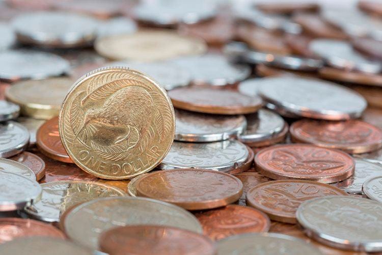 NZD/USD sigue en camino de terminar la semana por encima de 0.6500