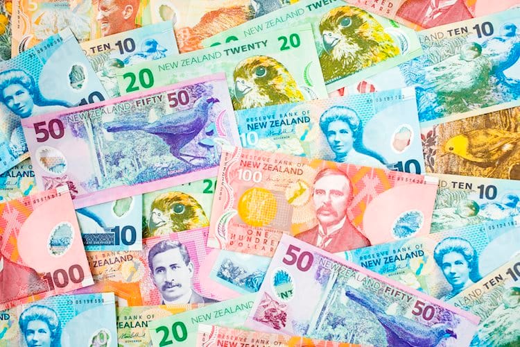 NZD/USD alcanza el nivel más alto desde mediados de abril por encima de 0.6750