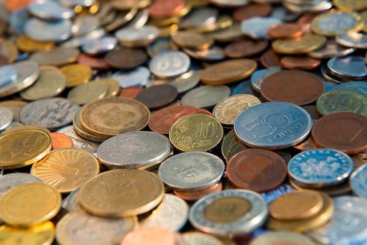 Mercados en máxima alerta, el dólar busca una tendencia clara