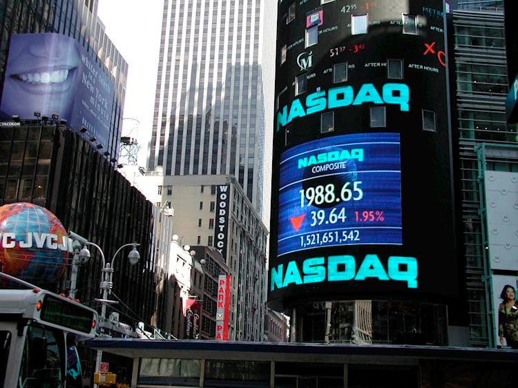Wall Street Hoy (S&P 500) (Nasdaq): Apple y Nike se suman a los problemas mientras los datos del PCE desoyen a la Fed